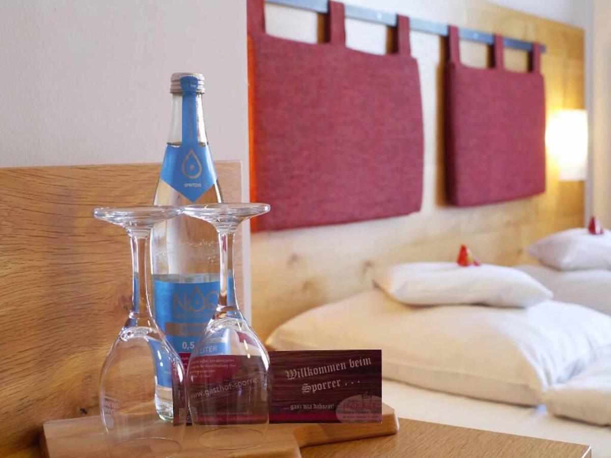 Da'Sporrer Hotel & Wirtshaus Нойнбург форм Валд Екстериор снимка